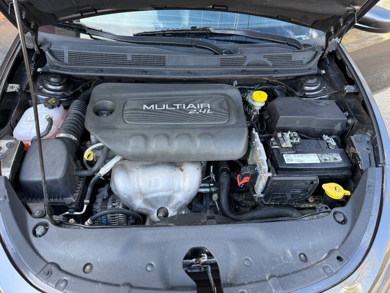 Used 2015 Dodge Dart SXT FWD image 21