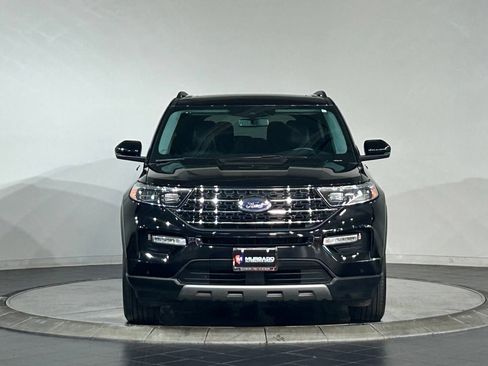 Used 2023 Ford Explorer XLT w/ Equipment Group 202A AWD/4WD image 3