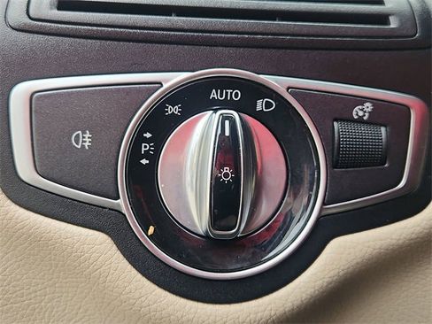 Used 2017 Mercedes-Benz GLC 300 image 18