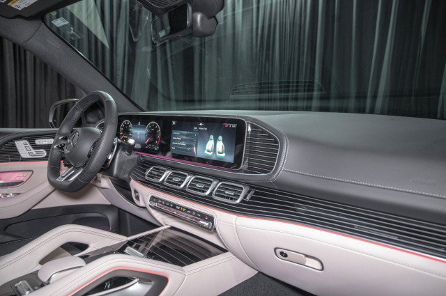 New 2026 Mercedes-Benz GLE 53 AMG 4MATIC image 16