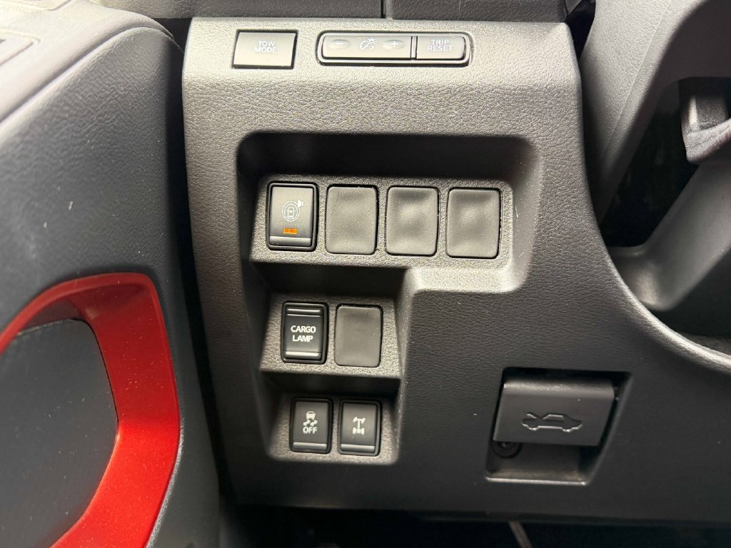 Used 2026 Nissan Frontier PRO-4X AWD/4WD image 39