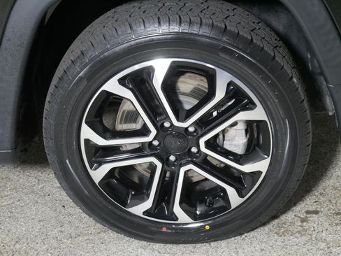 Used 2023 Jeep Compass Limited AWD/4WD image 15