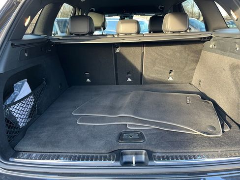 Certified 2022 Mercedes-Benz GLC 300 4MATIC w/ AMG Line image 18