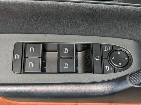 Used 2025 MAZDA CX-50 Meridian Edition w/ Weather Package image 17