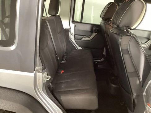 Used 2017 Jeep Wrangler Unlimited Sport AWD/4WD image 31