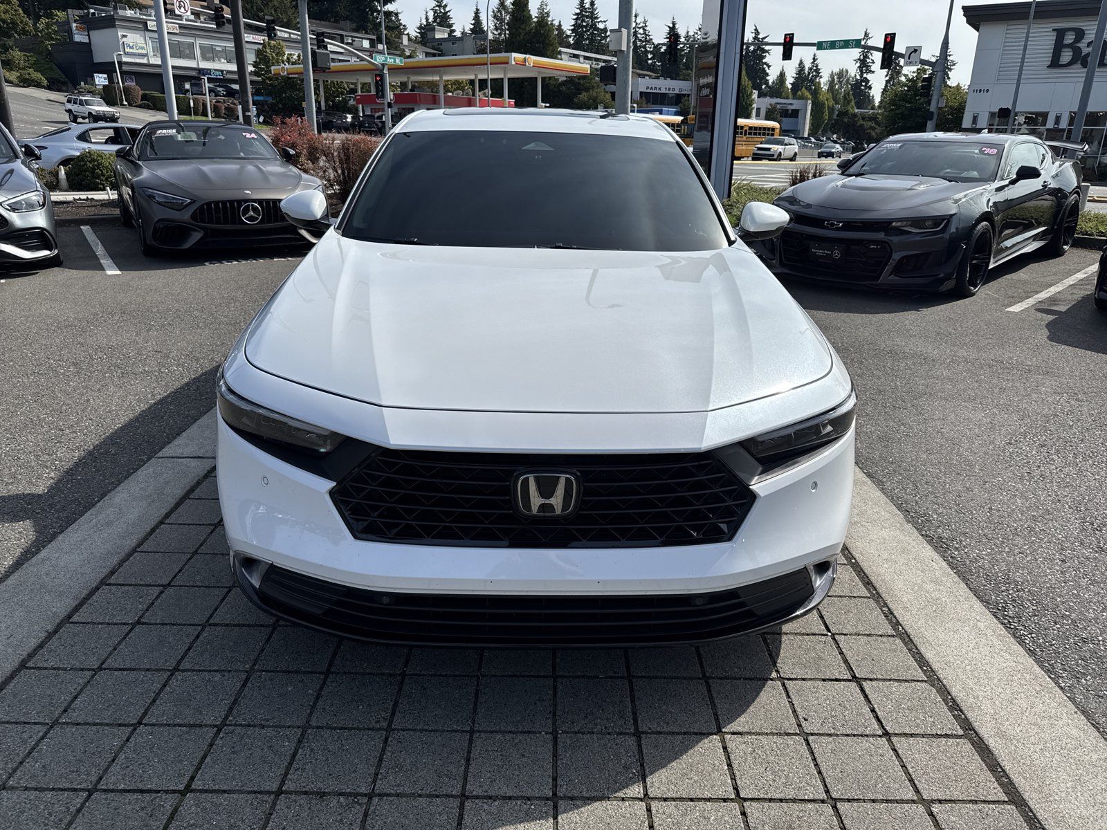 Used 2024 Honda Accord Touring image 2