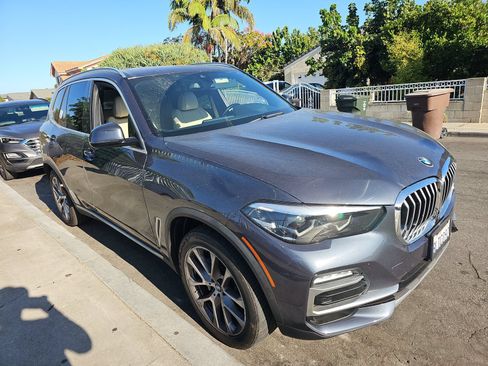 Used 2019 BMW X5 xDrive40i w/ Premium Package 2 AWD/4WD image 4
