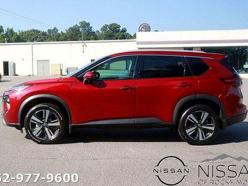 Certified 2024 Nissan Rogue SL FWD image 4