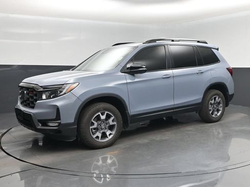 Used 2023 Honda Passport TrailSport image 9