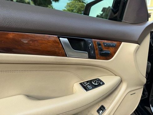 Used 2012 Mercedes-Benz C 350 Coupe image 37