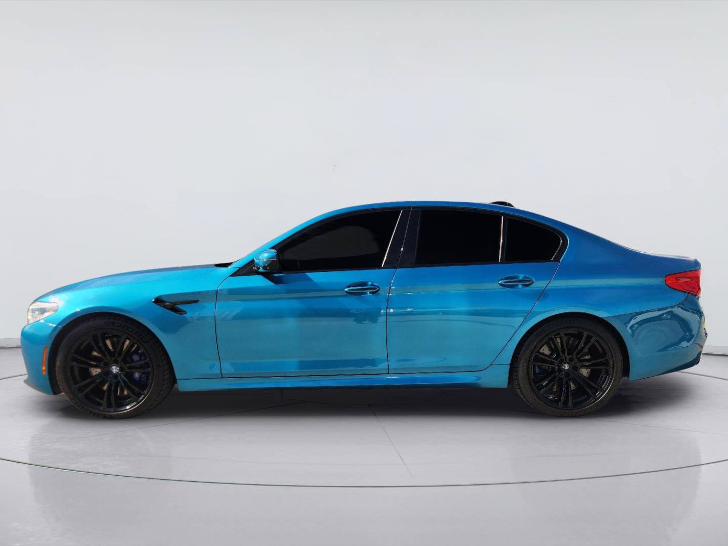 Used 2018 BMW M5 w/ Executive Package AWD/4WD image 4