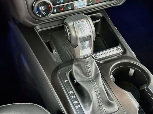 Used 2025 Ford Bronco Outer Banks AWD/4WD image 19
