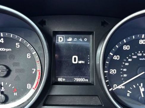 Used 2017 Hyundai Santa Fe Sport FWD image 22