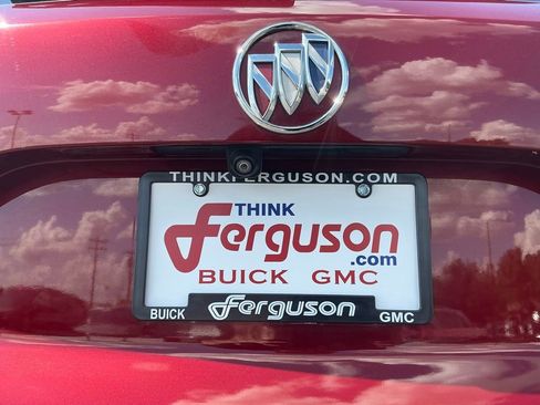 Used 2021 Buick Envision Essence FWD image 18