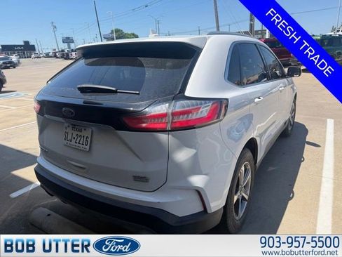 Used 2019 Ford Edge SEL w/ Equipment Group 201A FWD image 3