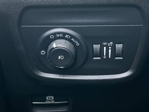 Used 2024 Jeep Grand Cherokee Overland w/ Trailer Tow Package image 35