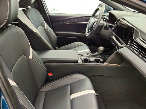 Used 2025 Toyota Camry SE w/ Multimedia Upgrade Package FWD image 22