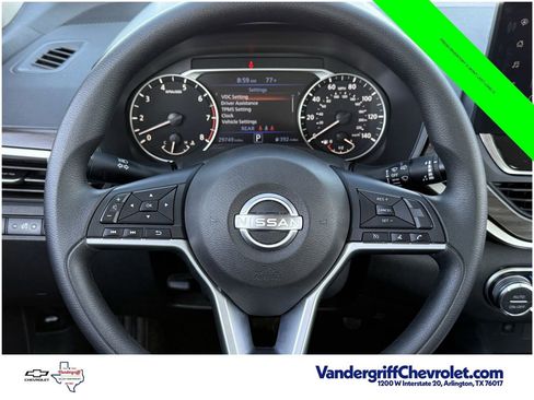 Used 2025 Nissan Altima 2.5 SV w/ SV Special Edition Package AWD/4WD image 10