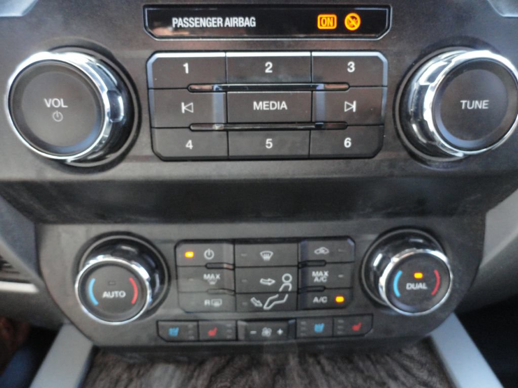 Used 2019 Ford F250 Lariat w/ Chrome Package AWD/4WD image 23