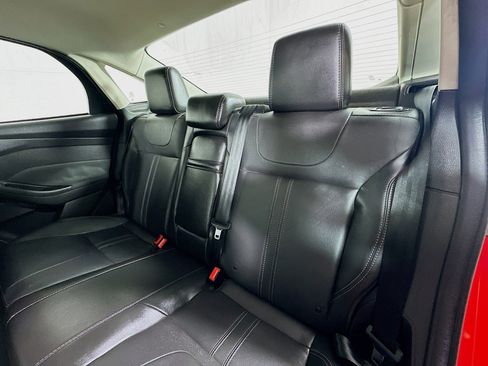 Used 2012 Ford Focus SEL image 22