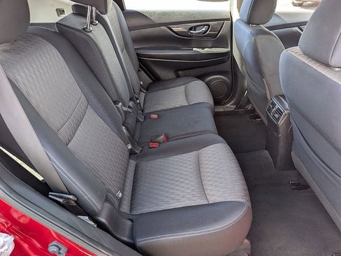 Used 2017 Nissan Rogue S image 21