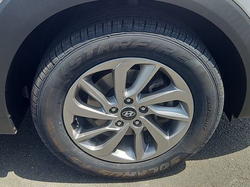 Used 2018 Hyundai Tucson SE AWD/4WD image 10