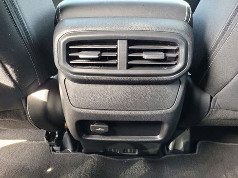 Used 2025 Honda Ridgeline Sport image 16