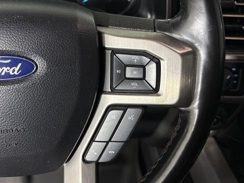 Used 2020 Ford F150 Platinum w/ Equipment Group 701A Luxury AWD/4WD image 19
