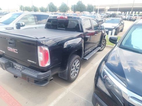 Used 2017 GMC Canyon Denali RWD image 4