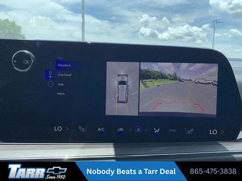 Used 2025 Chevrolet Tahoe LT RWD image 23