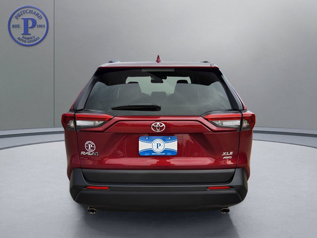 Used 2019 Toyota RAV4 XLE Premium w/ Cold Weather Package AWD/4WD image 6