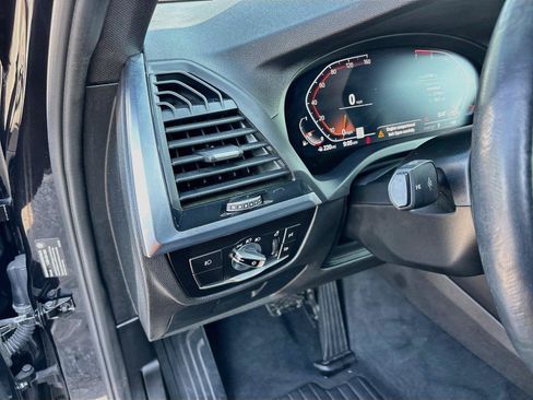 Used 2021 BMW X3 sDrive30i w/ Premium Package RWD image 11