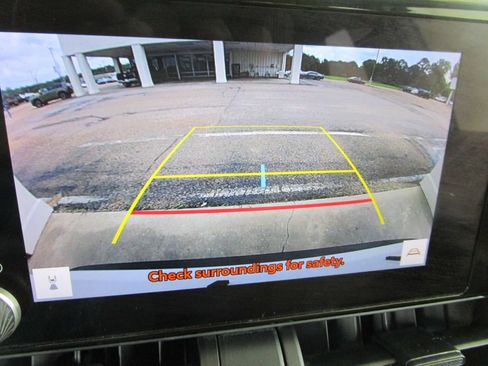 Used 2024 Toyota RAV4 LE AWD/4WD image 41