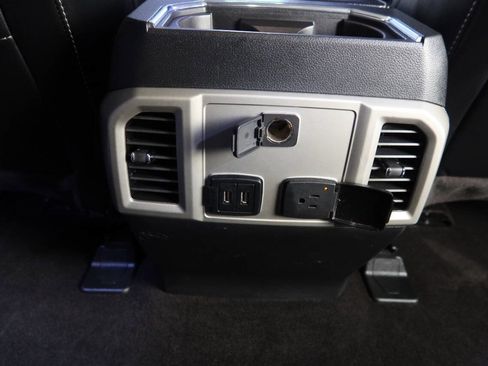 Used 2018 Ford F150 Lariat image 27