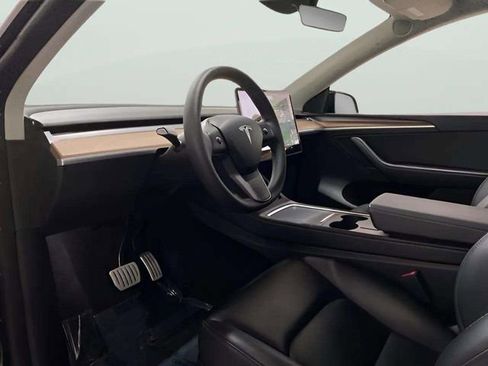 Used 2023 Tesla Model Y Performance image 55