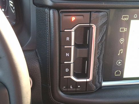 Used 2024 GMC Yukon Denali image 17