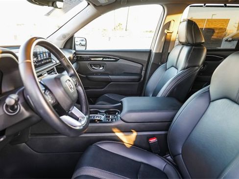 Used 2023 Honda Pilot EX-L image 19