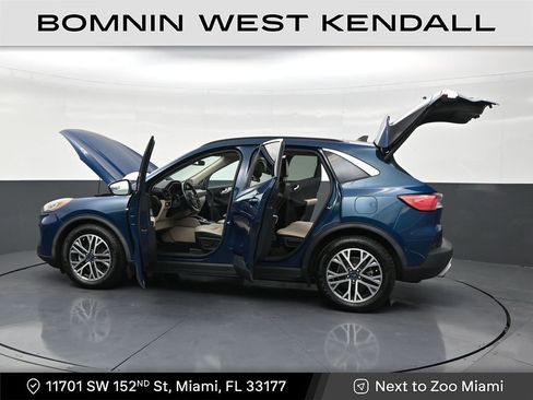 Used 2020 Ford Escape SEL image 31