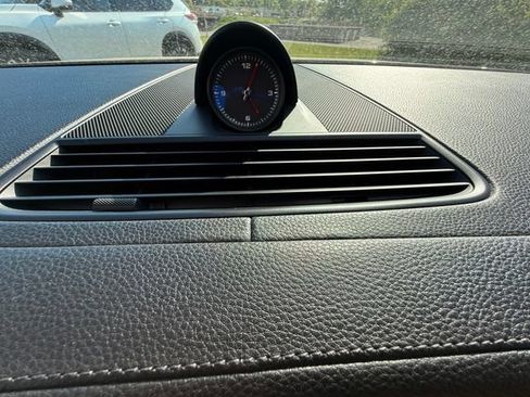 Used 2017 Porsche Panamera 4 AWD/4WD image 20