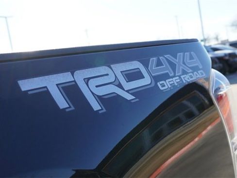 Used 2020 Toyota Tacoma SR5 image 12