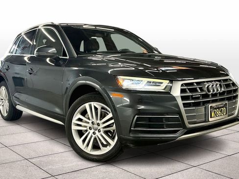 Used 2018 Audi Q5 Premium Plus w/ Premium Plus Package image 2