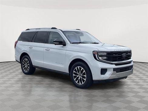 Certified 2025 Ford Expedition Platinum AWD/4WD image 5