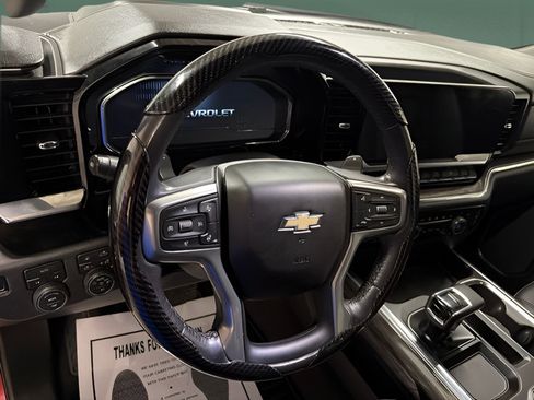 Used 2023 Chevrolet Silverado 1500 LTZ AWD/4WD image 19