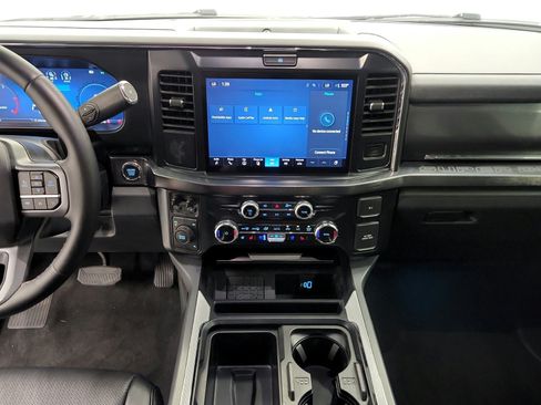 Used 2025 Ford F250 Lariat AWD/4WD image 58