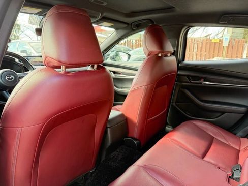 Used 2023 MAZDA MAZDA3 s image 12