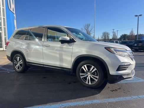 Certified 2017 Honda Pilot EX-L image 4