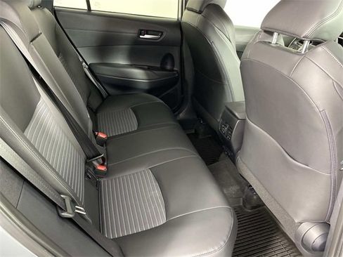 Used 2024 Toyota Corolla Cross XSE image 12