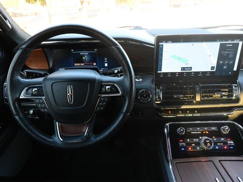 Used 2024 Lincoln Navigator L Black Label image 8