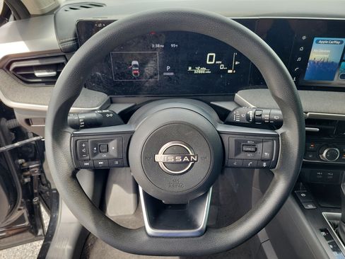 Certified 2025 Nissan Kicks SV w/ Charging Package FWD image 13
