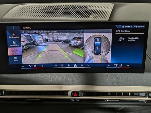 Used 2026 BMW iX xDrive60 w/ Premium Package image 19